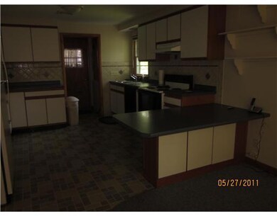 117 Hillard Ave, Warwick, RI 02886 - photo 3