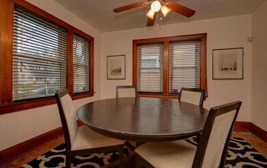 Dining_Room_(2)[1]