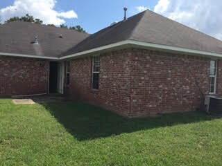 1111 Bullrun Dr, Byram, MS 39272 - photo 2