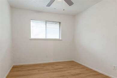 812 Jefferson Ave unit D, Cleveland, TX 77327 - photo 5