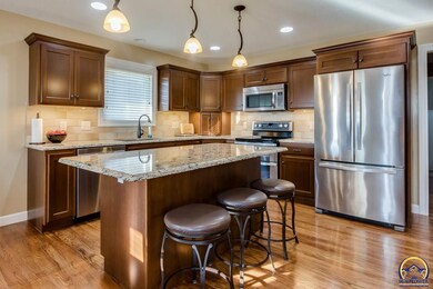 4316 SW Misty Harbor Dr, Topeka, KS 66610 - photo 6