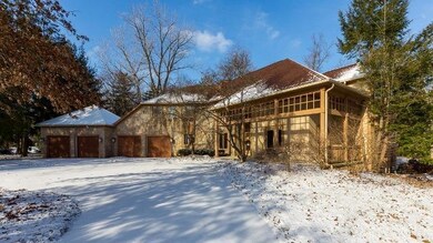 330 Morgan Ln-4