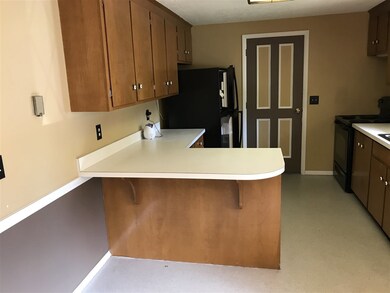 10 Fenway Ln, Claremont, NH 03743 - photo 4