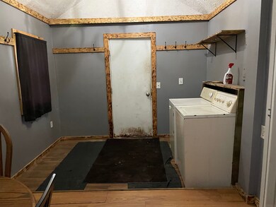 2832 SE Mulberry St, Bluffton, IN 46714 - photo 4