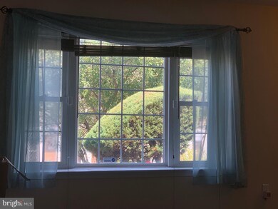 9025 N Laurel Rd unit I, Laurel, MD 20723 - photo 6