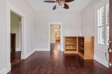 596 N 6th St, Memphis, TN 38105 - photo 4