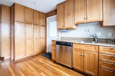 53 Carver Rd E unit 53, Watertown, MA 02472 - photo 5