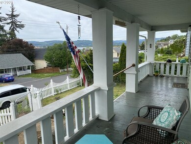 422 W C St, Rainier, OR 97048 - photo 4