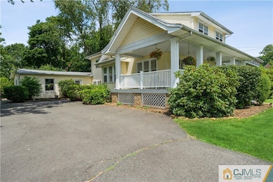 319 Dorn Ave, Middlesex, NJ 08846 - photo 4