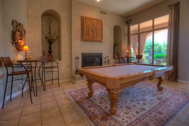 004_Living Room