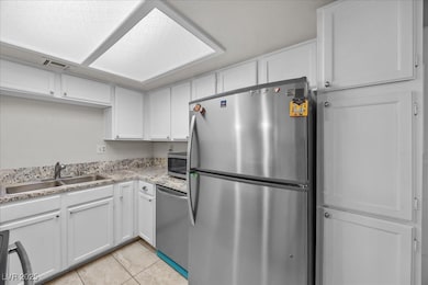 2420 Old Forge Ln unit 104, Las Vegas, NV 89121 - photo 3