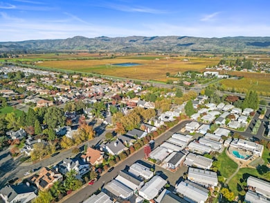 84 Hacienda Dr, Napa, CA 94558 - photo 2