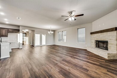 525 Smith Rd, Springtown, TX 76082 - photo 7