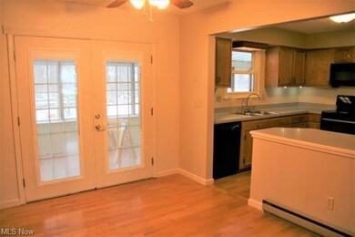 420 Buckeye Dr, Sheffield Lake, OH 44054 - photo 4