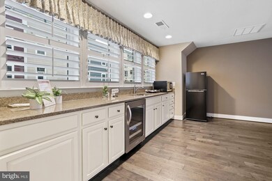 717 Mckenzie Ave, Alexandria, VA 22301 - photo 4