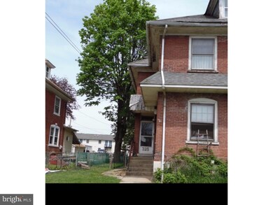 325 W 7th St, Lansdale, PA 19446 - photo 2