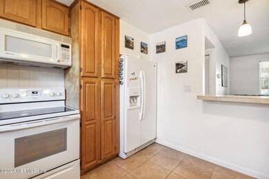 13-web-or-mls-10_11258 Soforenko Dr