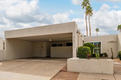 Front Landscaping Maintain by the HOA