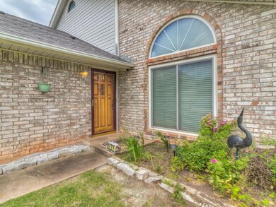 1121 Leafhurst Rd, Moore, OK 73160 - photo 3