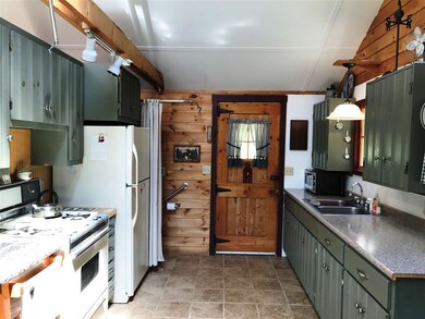 1255 Presby Rd, Lisbon, NH 03585 - photo 4