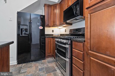 8321 Sanderling Way unit 25, Lorton, VA 22079 - photo 4