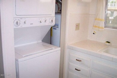 STACK WASHER/DRYER