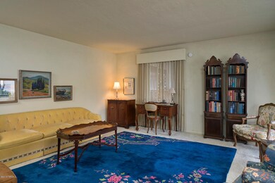 Very large GREAT ROOM