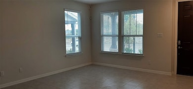 325 Kennewick Dr, Garland, TX 75044 - photo 4