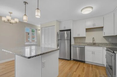 115 S Main St unit A2, West Hartford, CT 06107 - photo 3