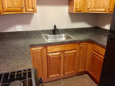 81 High St unit 23, Amesbury, MA 01913 - photo 3