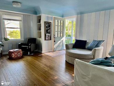 2644 Maplewood Ave, Ann Arbor, MI 48104 - photo 5