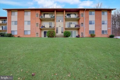 2301 Olson St unit 204, Temple Hills, MD 20748 - photo 2