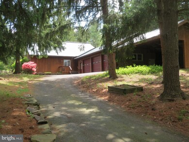 1140 Walters Rd, Pennsburg, PA 18073 - photo 2