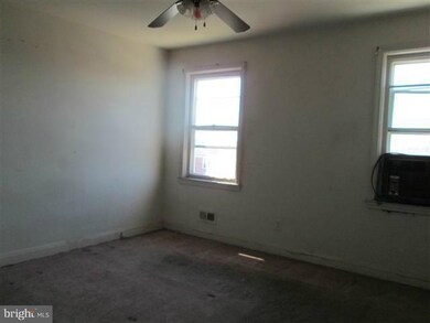 3822 Elmley Ave, Baltimore, MD 21213 - photo 4