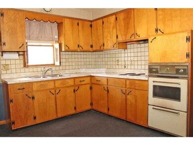 3717 W 38th St, Erie, PA 16506 - photo 4