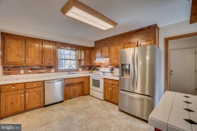 3022 Lusitania Dr, Stafford, VA 22554 - photo 6