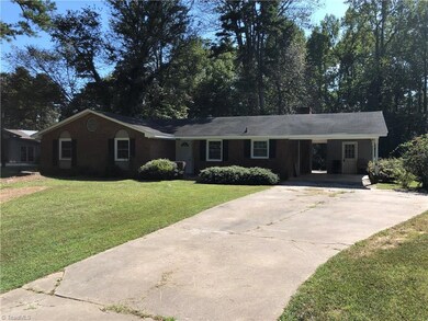 7309 Davis Country Rd, Randleman, NC 27317 - photo 2