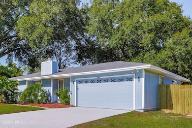 003-photo-front-view-8522698