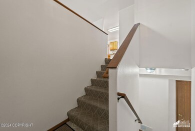 06-8124E6THAVE_ZHM_06