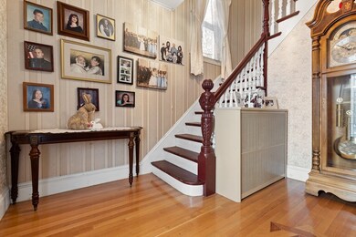 199 Burrill St, Swampscott, MA 01907 - photo 2