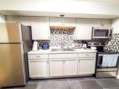 113 Horse Pond Rd unit B, Salem, CT 06420 - photo 5