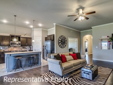 2610 W Albuquerque Place, Broken Arrow, OK 74011 - photo 2