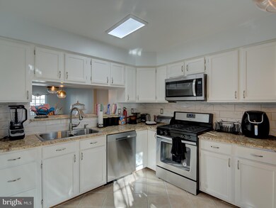 5312 Kelmscot Rd, Rosedale, MD 21237 - photo 6