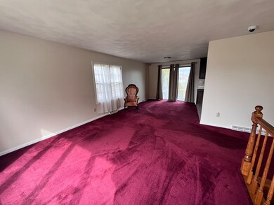 36 Grant St, South Dartmouth, MA 02748 - photo 3