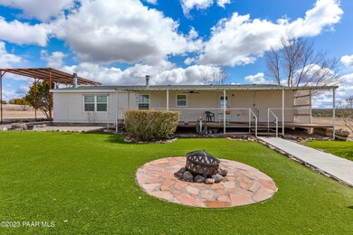 189 W Couchman Trail, Ash Fork, AZ 86320 - photo 4