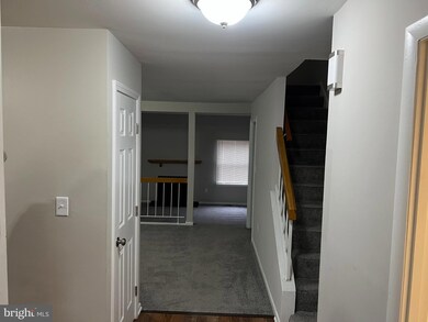 3049 White Birch Ct, Fairfax, VA 22031 - photo 5