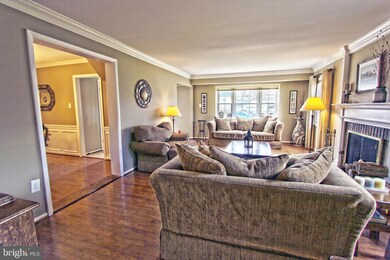 13108 Poplar Tree Rd, Fairfax, VA 22033 - photo 4