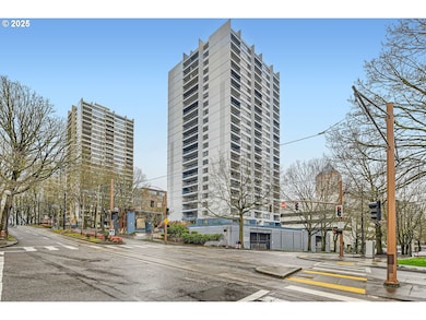 Harrison East unit 4G, Portland, OR 97201 - photo 2