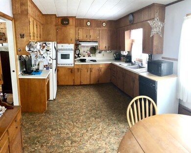 45 Taft Ave, North Dartmouth, MA 02747 - photo 6