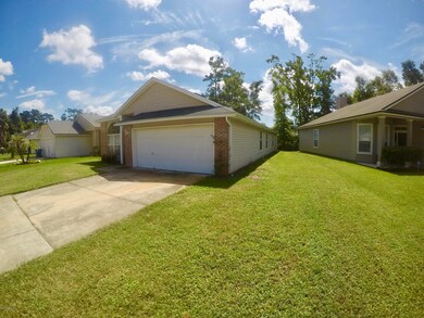 10429 Centerwood Ct, Jacksonville, FL 32218 - photo 3